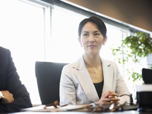面倒な会社手続を任せられる労務士法人
